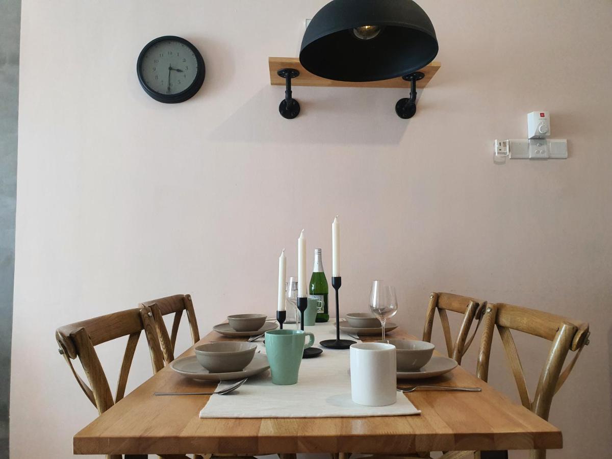 Cozy 2 Bedrooms 4 Pax Menjalara Near Desa Park City กัวลาลัมเปอร์ ภายนอก รูปภาพ